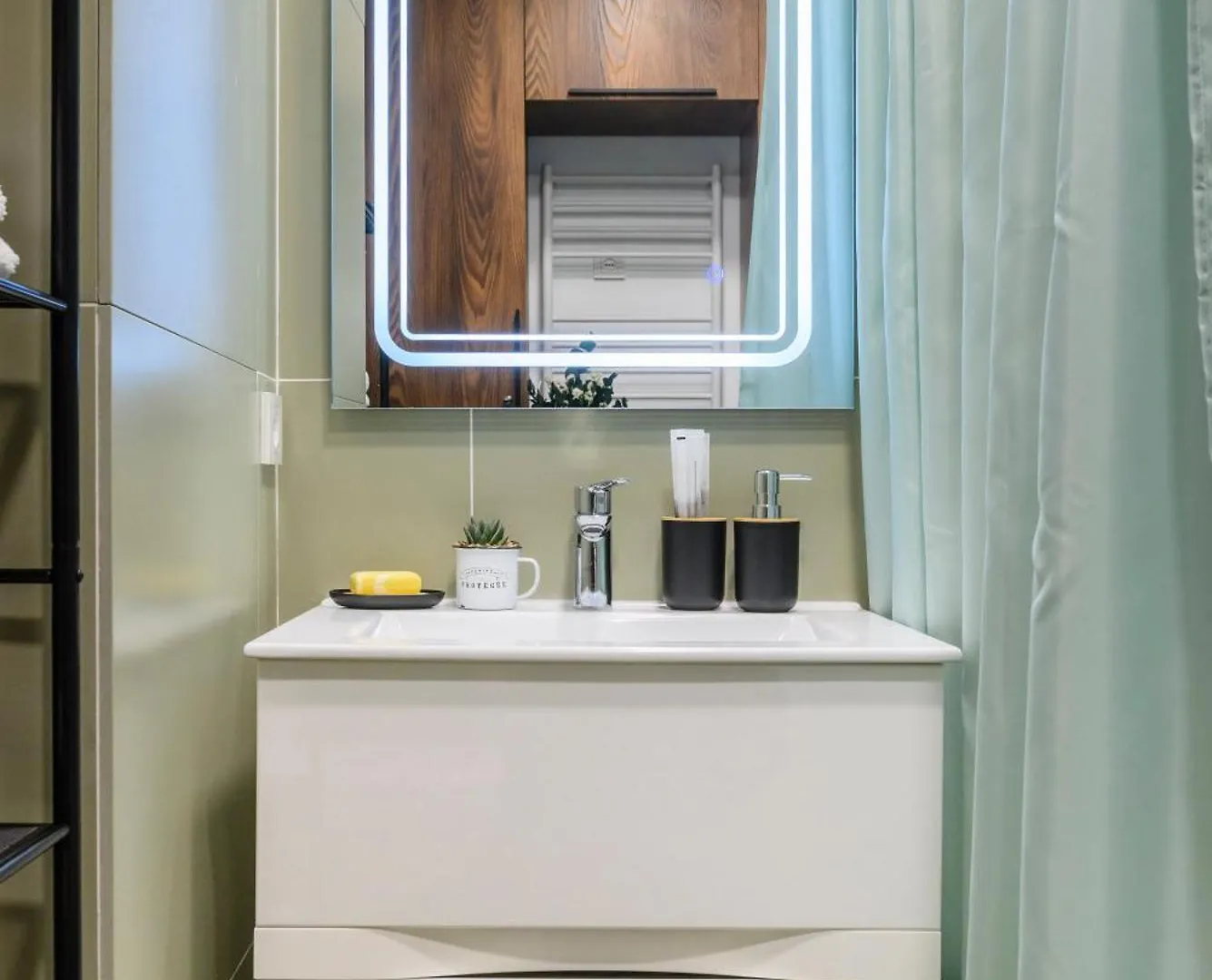 Mid-Century Charm Apartments В Центре Алматы 0*, Almaty